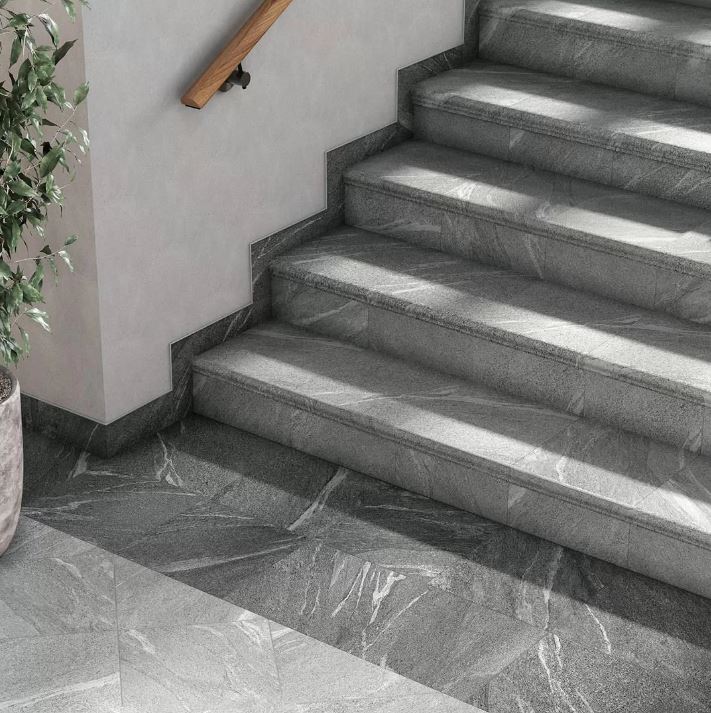 Подступенок SG935000N\3 Бореале серый темный 9.6*30*8 (уп\24шт), шт
