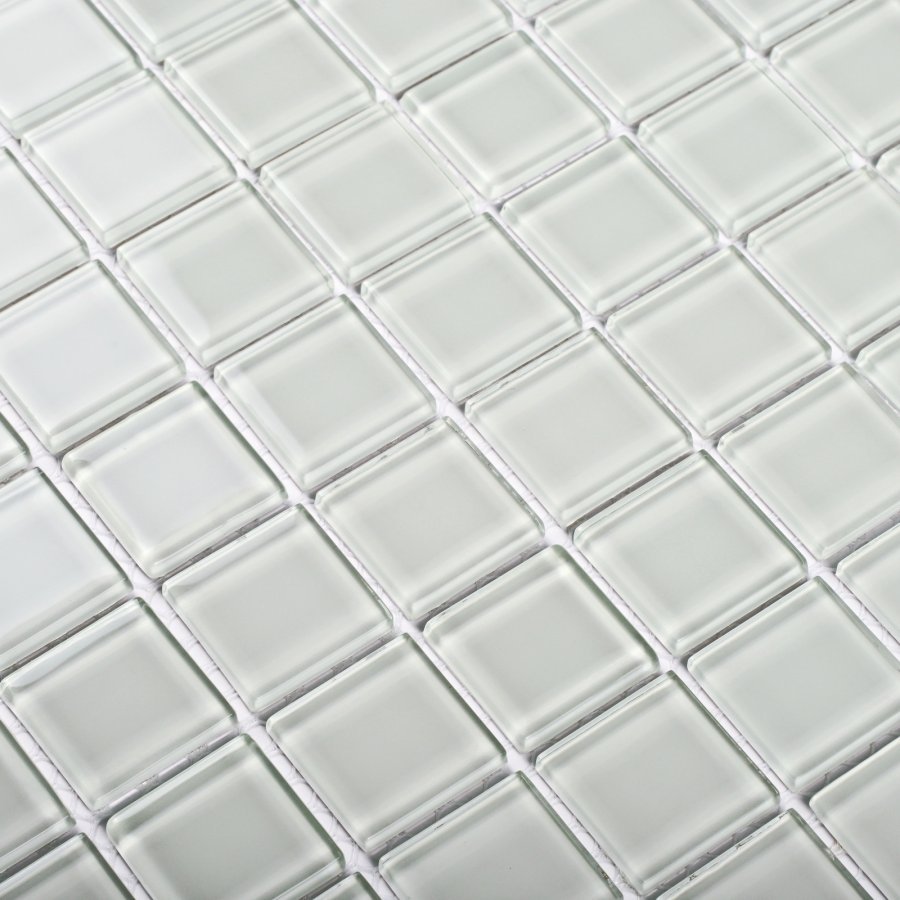 Мозаика стеклянная White Glass (чип 4*25*25) 300*300(22шт.-1.98м2), м2
