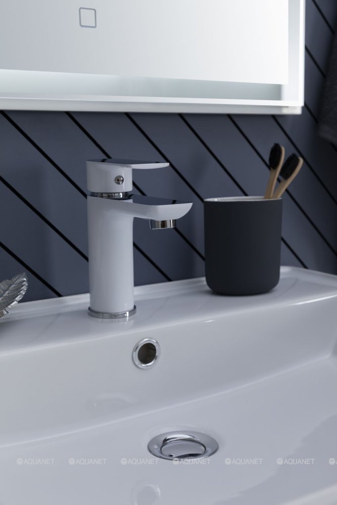 Смеситель для раковины Aquanet Arctic AF520-10СW