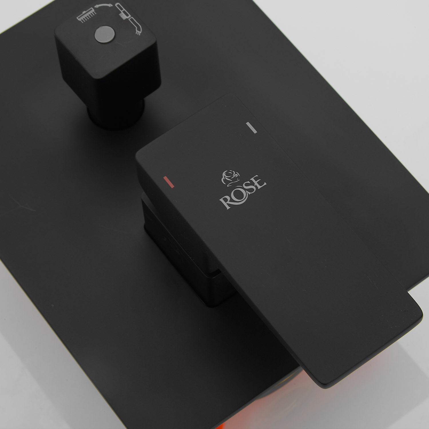 Душевая система встраиваемая Rose R2835H, черный